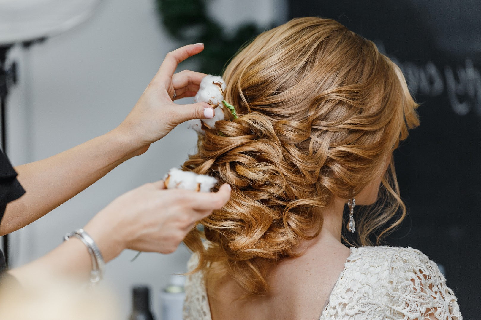 An Expert Guide on Curling Human Hair Extensions